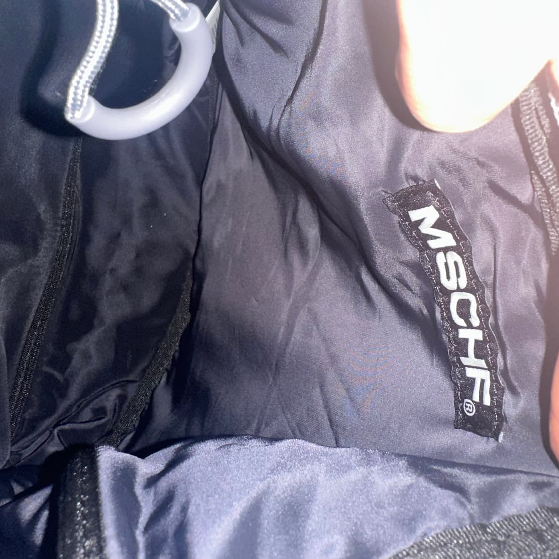 미스치프 롬버스 라이트 웨이트 크로스백 상품이미지4