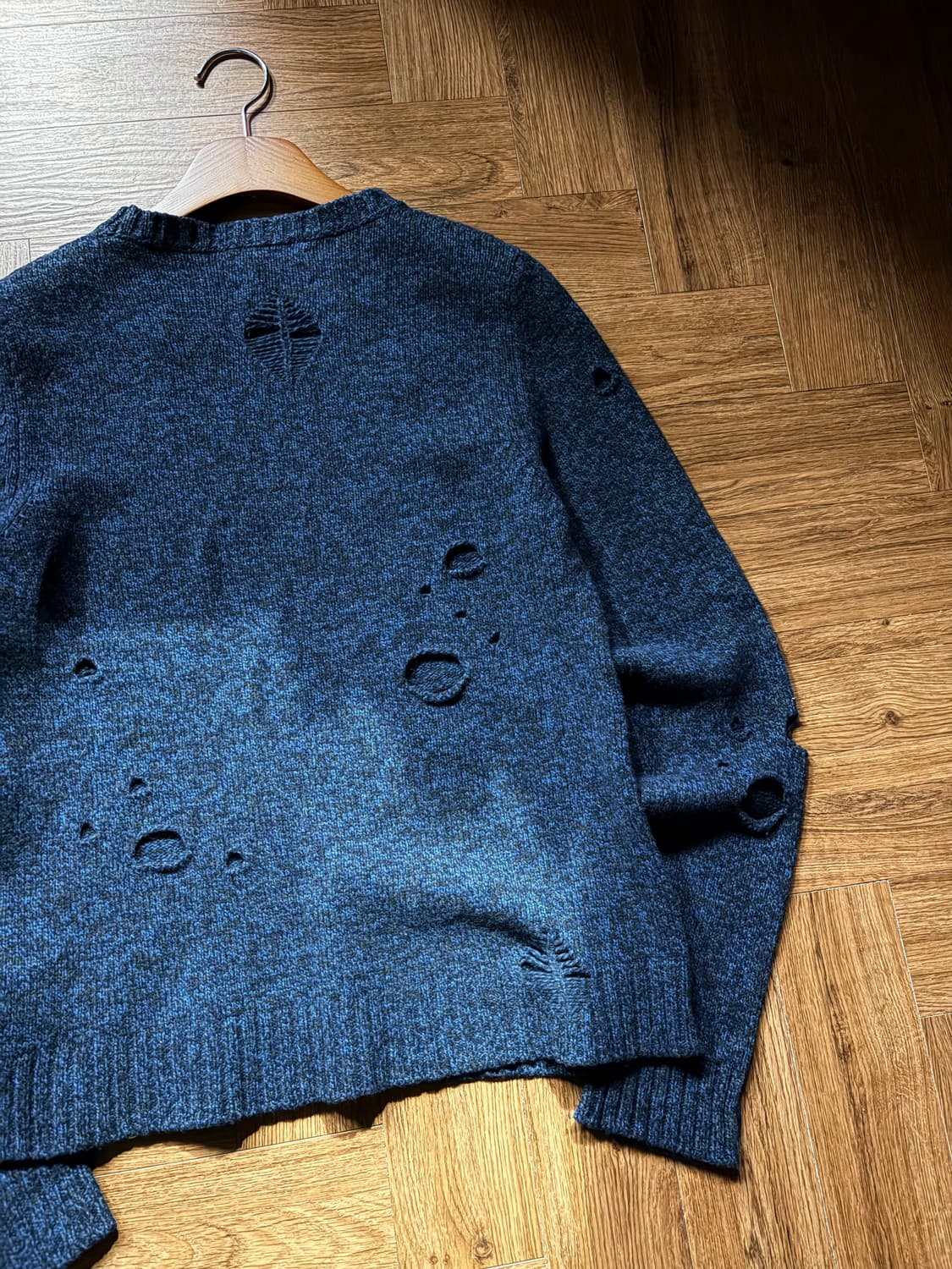 쟈딕엔볼테르 그런지 니트 상품이미지8