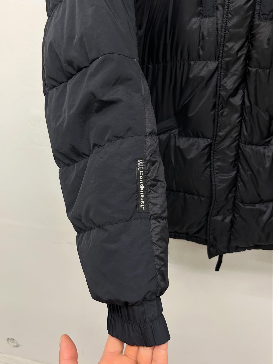 빈티지 마운틴하드웨어 블랙 구스다운 패딩 상품이미지4