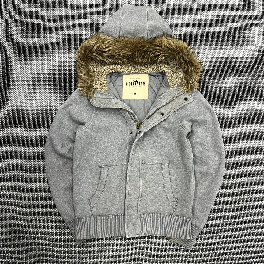 홀리스터 그레이 울프죠 후드집업 상품이미지1