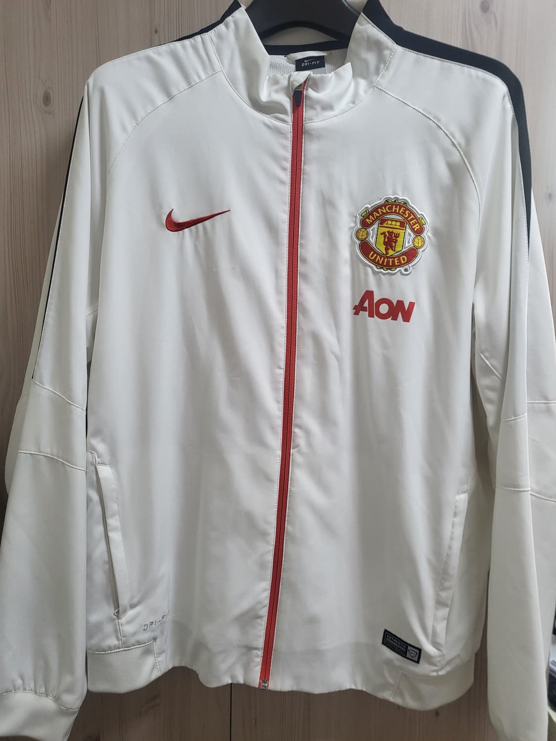 해외판 나이키 13-14 맨유 시그니처 로고 트랙자켓 화이트 상품이미지1