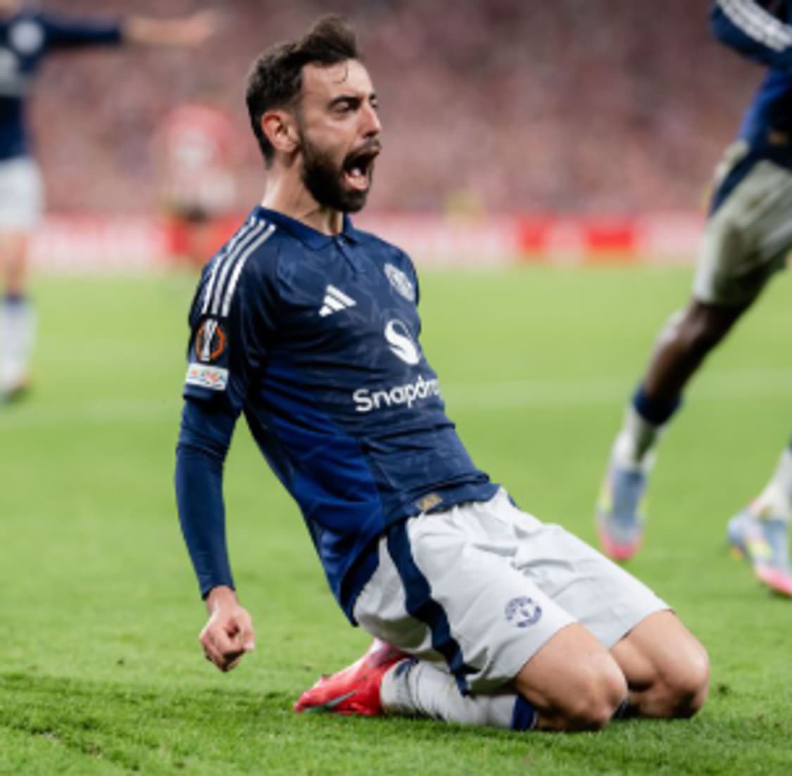 24-25 맨체스터 유나이티드 어웨이 No.8 브루노 페르난데스 상품이미지10