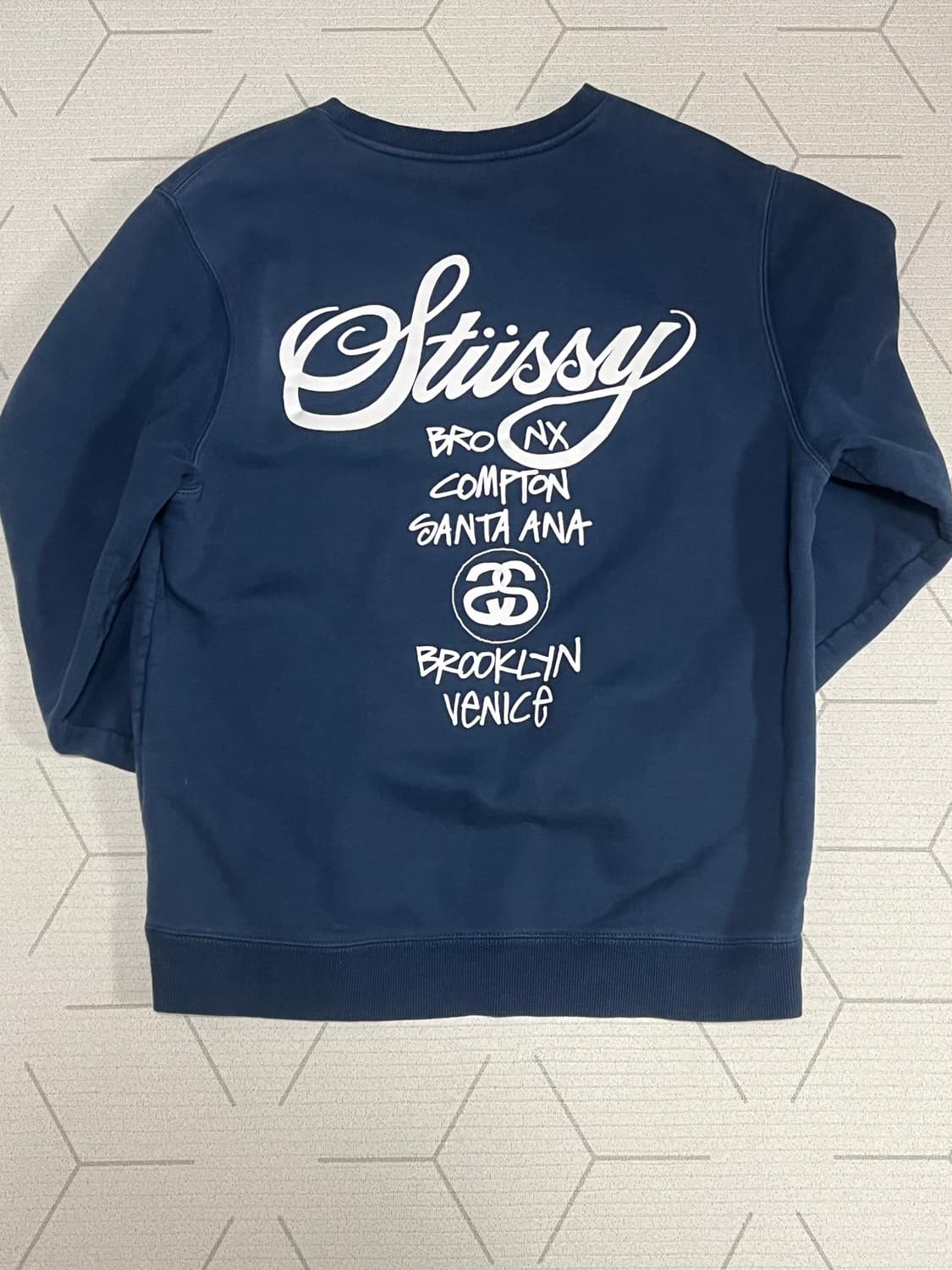 스투시 월드투어 맨투맨 네이비 M 상품이미지2