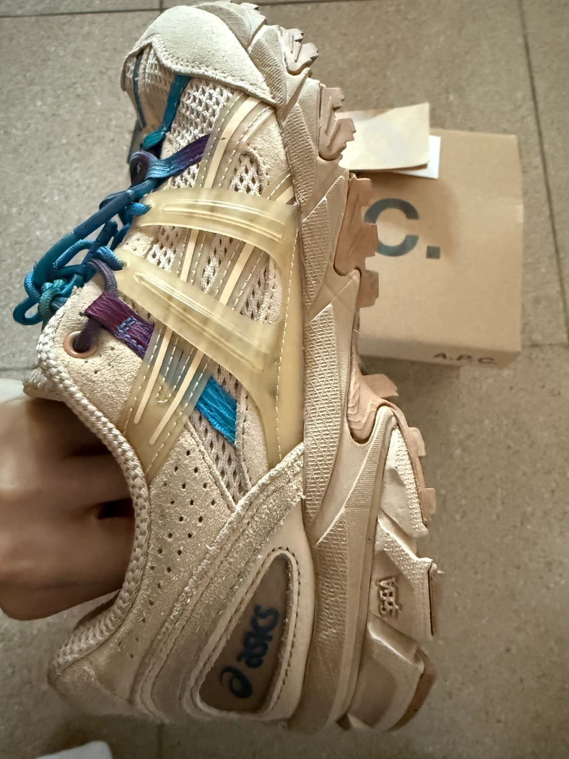 아식스 X 아페쎄 apc 젤소노마 상품이미지2