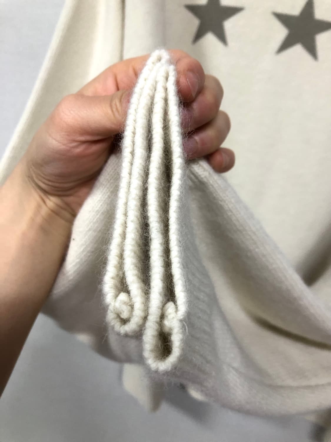 (새상품) EETST 이어스트 남녀공용 헤어리 별 스타 라운드넥 니트 L 상품이미지6