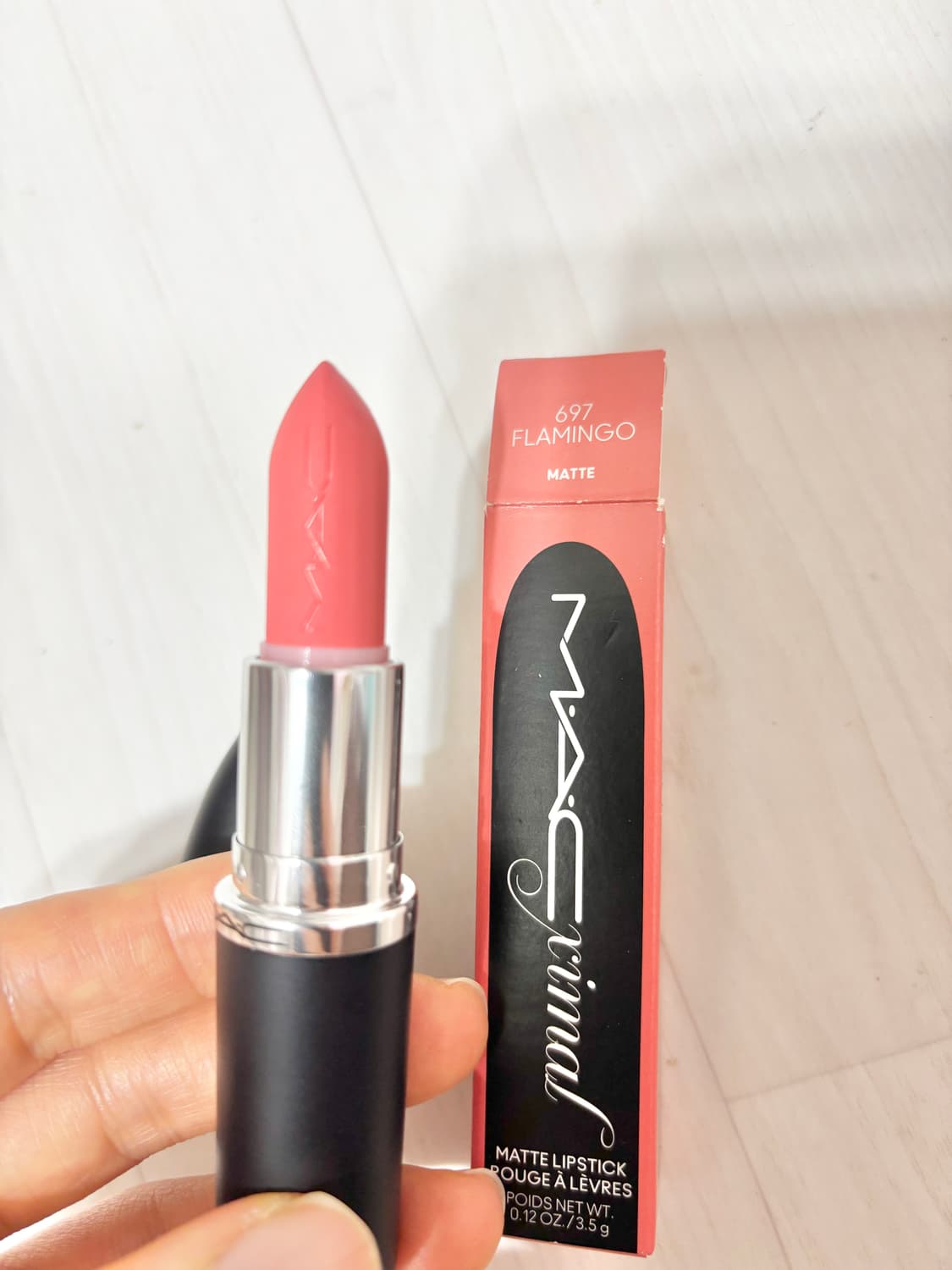 맥 립스틱ㅡ 플라밍고 맥시멀 실키 매트 697/백화점 정품 상품이미지3