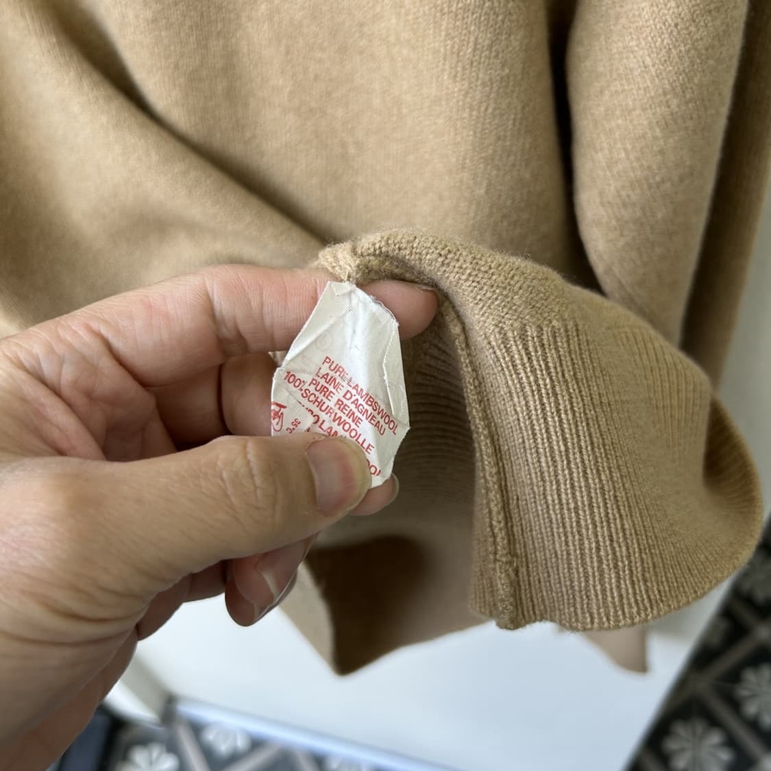 15346 - 버버리 자수 울 니트 (램스 울 100%) 상품이미지4