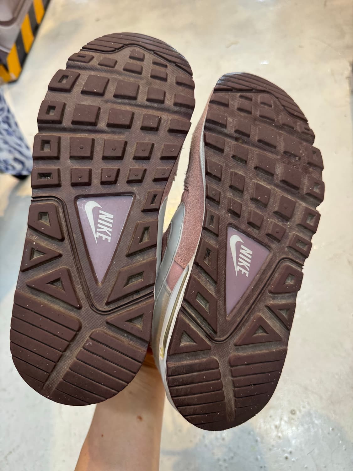 NIKE 나이키 에어맥스 커멘트 상품이미지6
