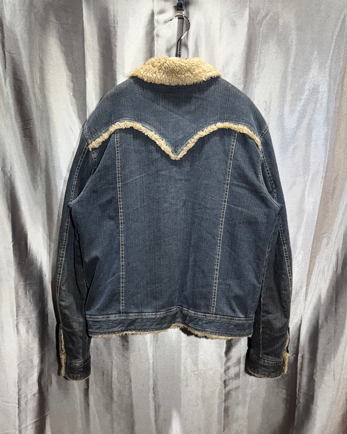 L 리바이스 워시드 쉐르파 투포켓 데님자켓 상품이미지3