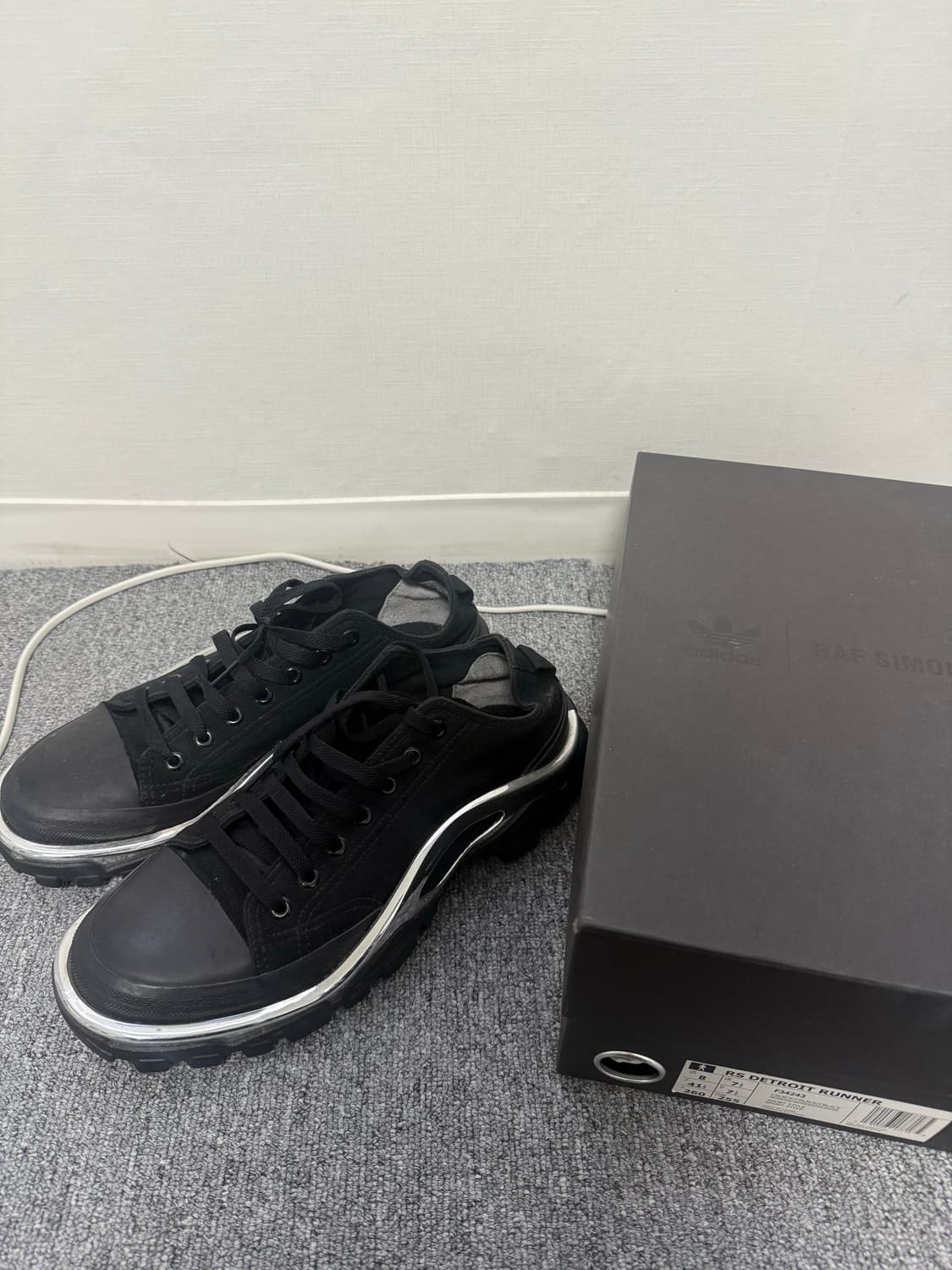 라프시몬스 뉴러너 260 상품이미지1