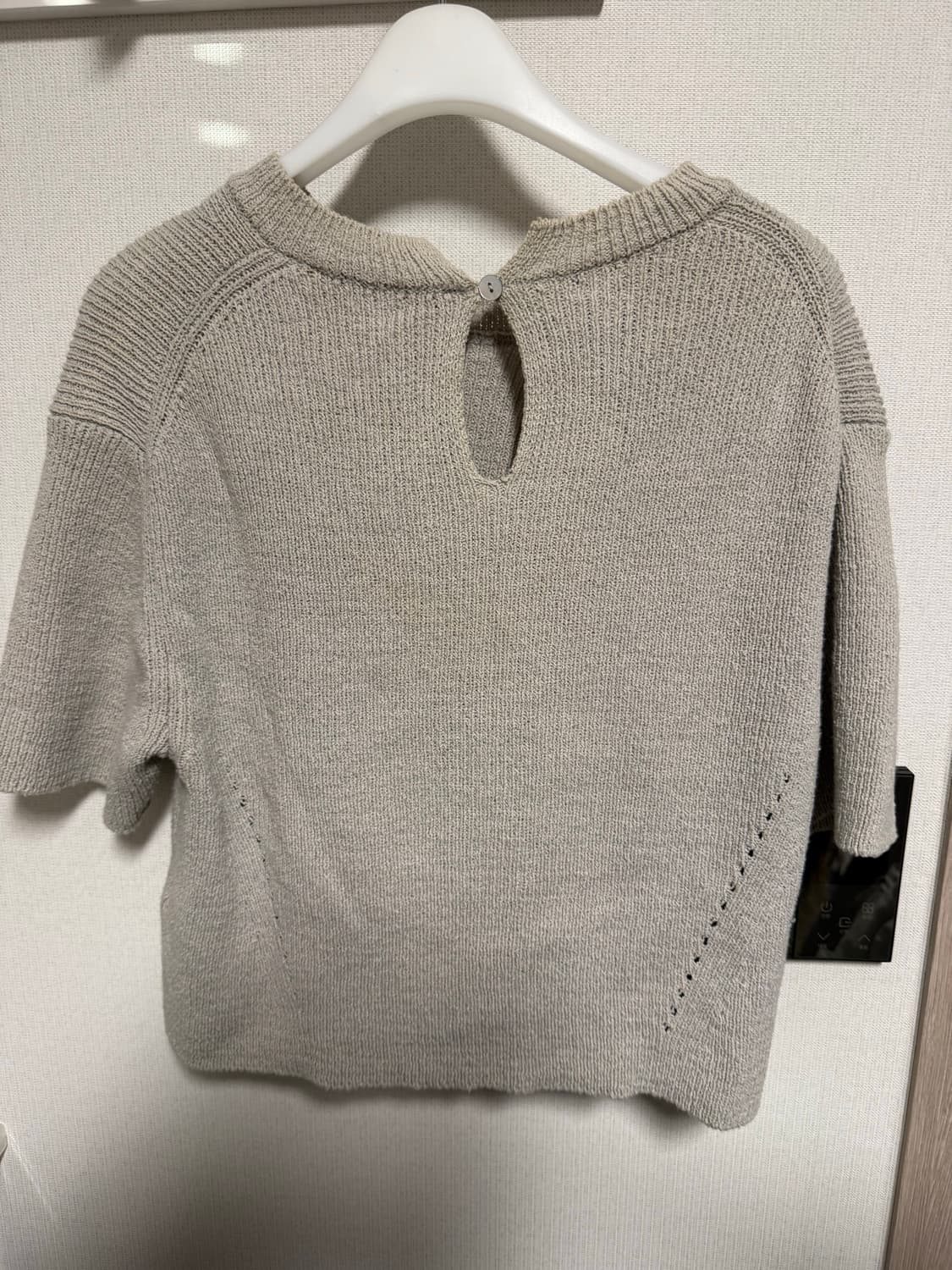 이안조 HALF SLEEVE KNIT TOP (LIGHT GREY) 상품이미지5