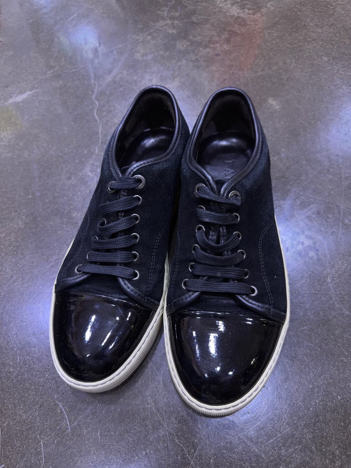 랑방 벨루어 스웨이드 블랙 애나멜 스니커즈 5 (240) 상품이미지2