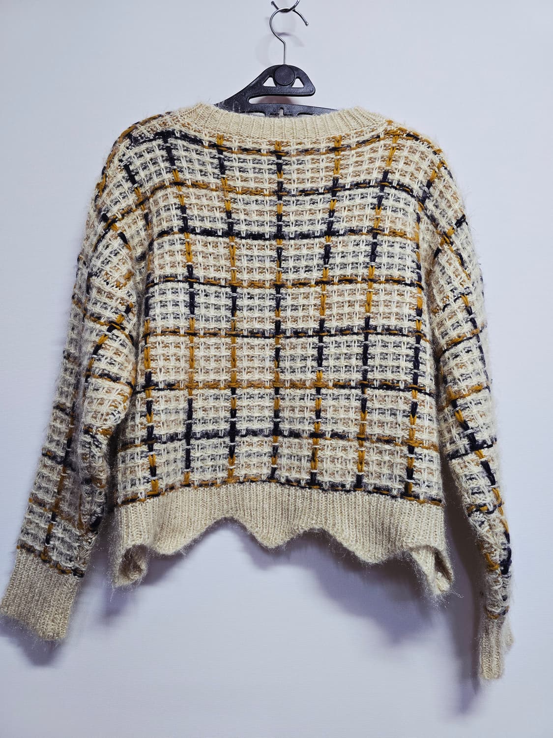 블랑듀 체크 패턴 크롭 니트 스웨터 상품이미지5