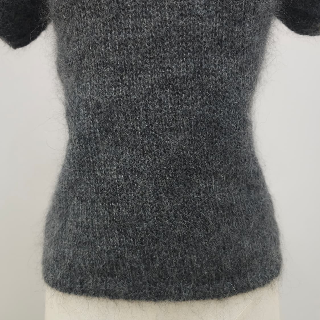 울 그레이 헤어리 반팔 폴라 니트 상품이미지7