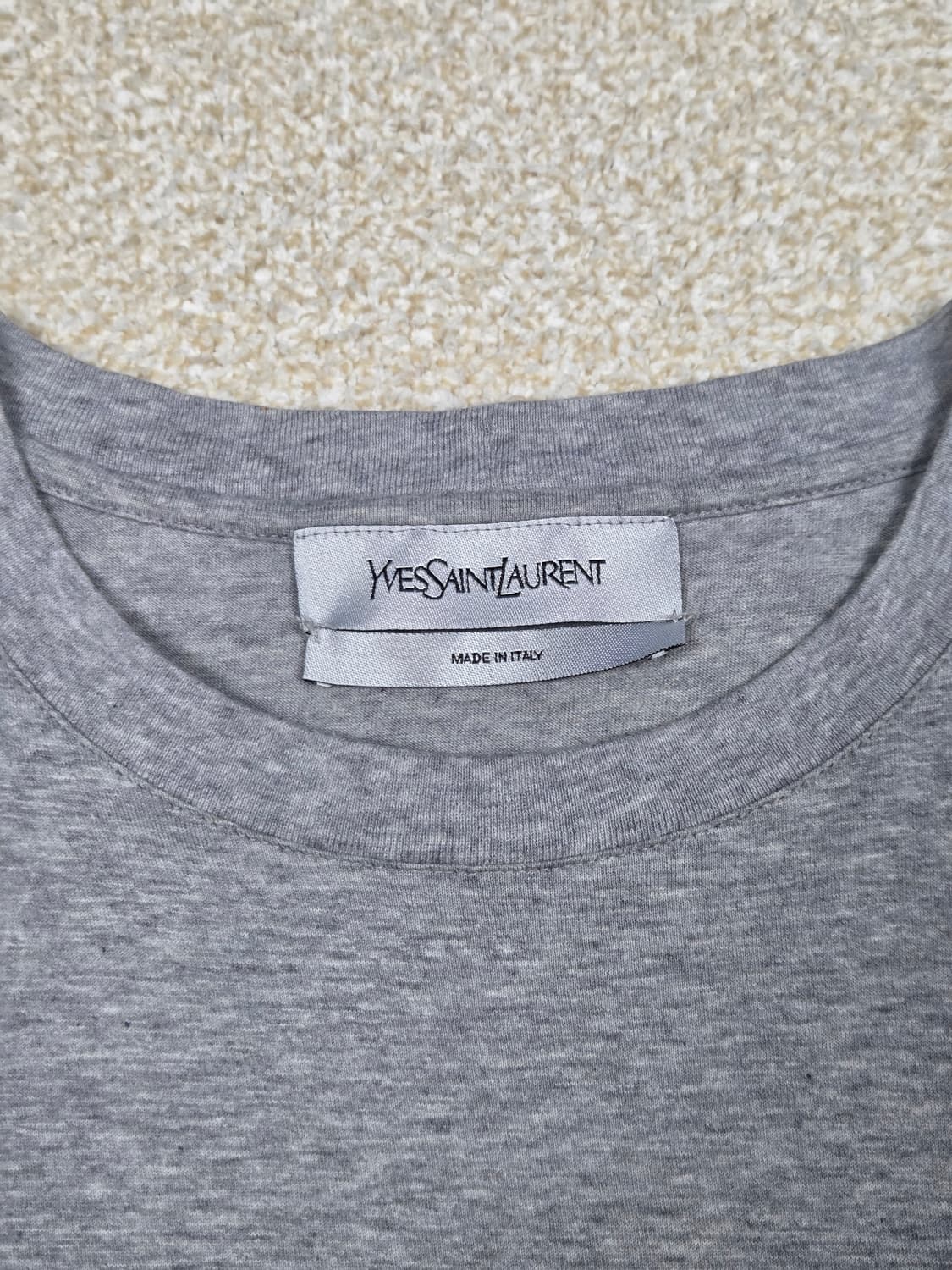 [입생로랑] YSL 쉴드 패치 스트라이프 반팔 티셔츠 | S00140 상품이미지3