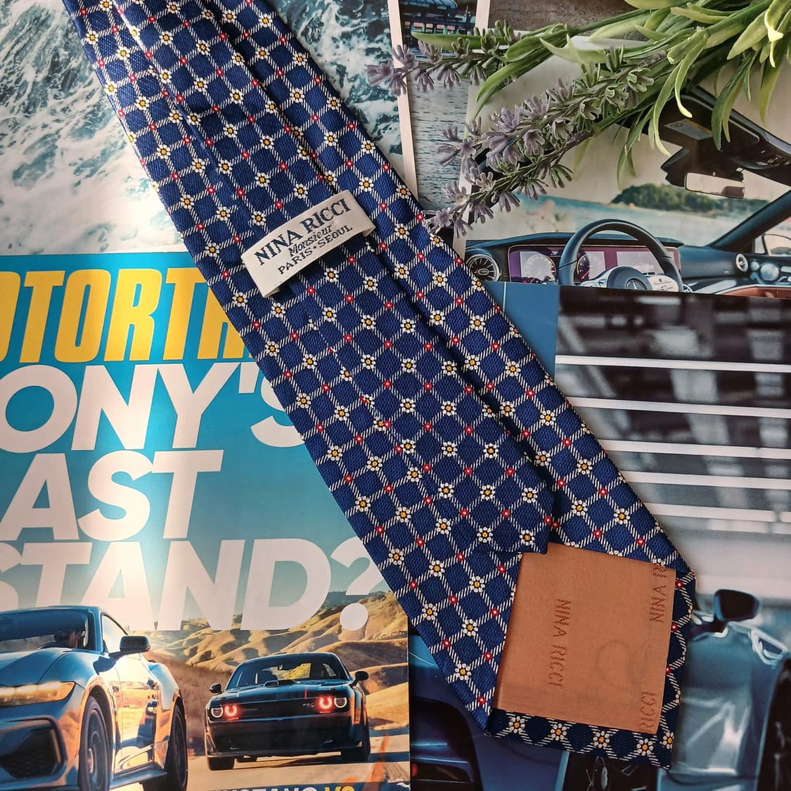 니나리치 실크 블루 체크 플라워 넥타이 9.6cm A+등급 A18875
 상품이미지4