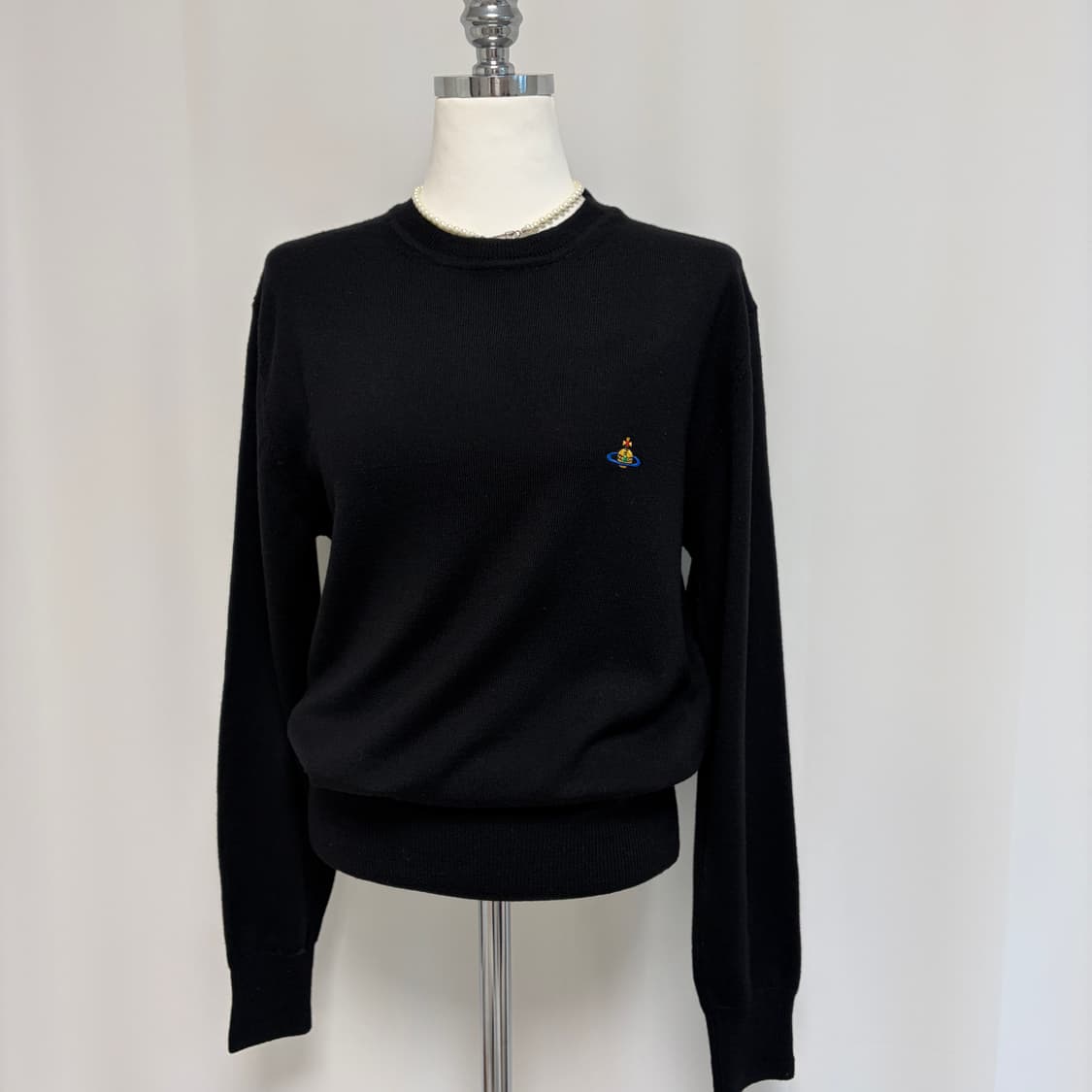 비비안웨스트우드 클래식 라운드넥 니트 상품이미지5