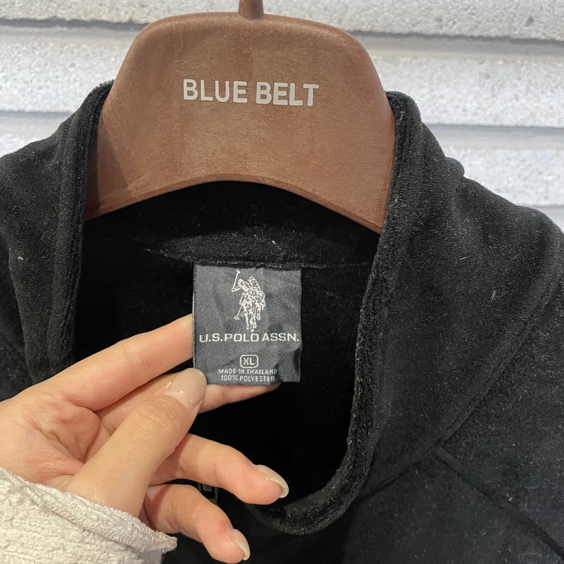 U.S. Polo Assn. 폴로 벨벳 집업 자켓 로고 디테일 블랙 상품이미지6