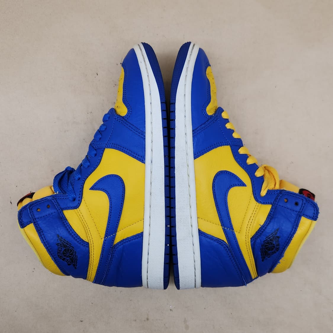 나이키 에어 조던 1 레트로 하이탑235 상품이미지5