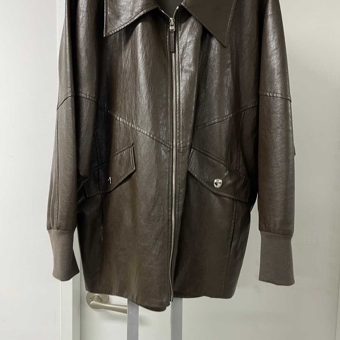 2022 시스템 페이크레더 브라운 자켓 82(W) 상품이미지3