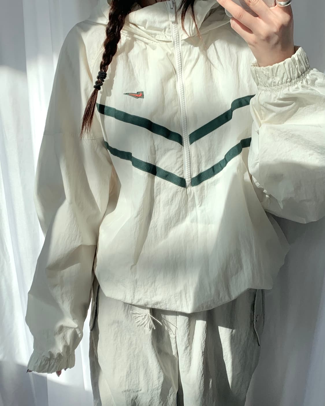 Nike 나이키 아이보리 후드 바람막이 상품이미지2