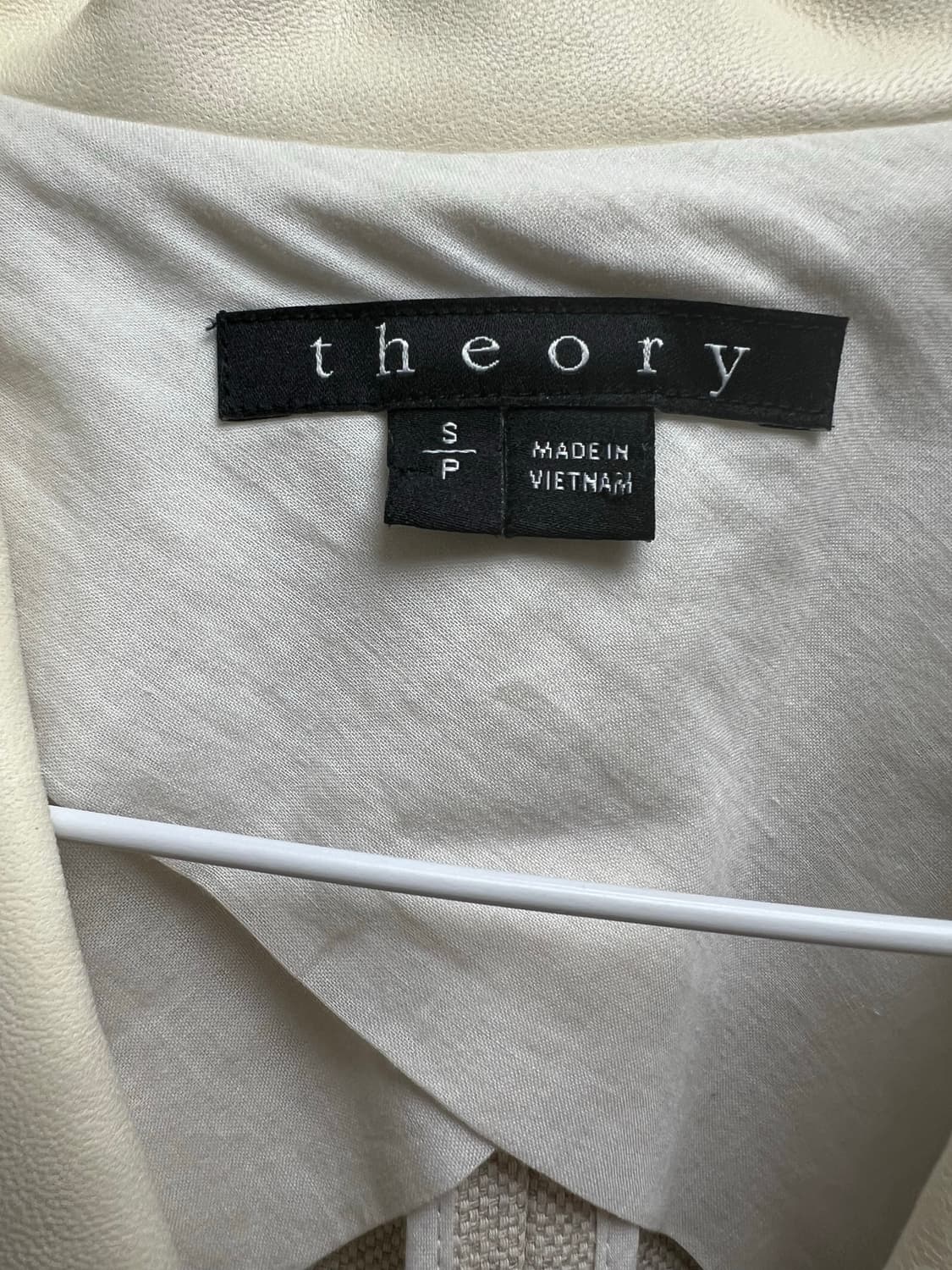 띠어리 LAGATA 양가죽 린넨 코트 상품이미지4