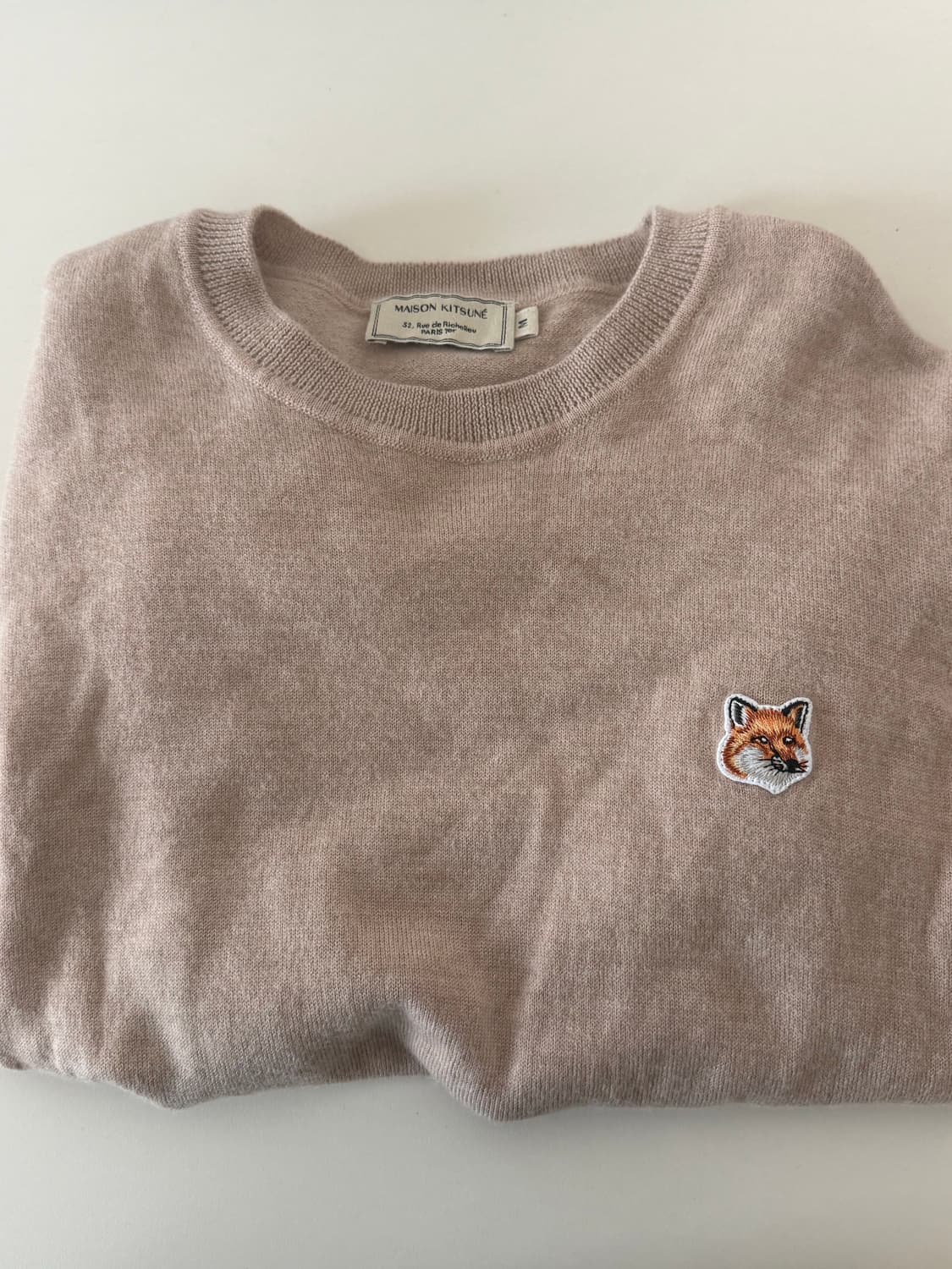 메종키츠네 폭스헤드 패치 라운드넥 니트 여성용 M 상품이미지3