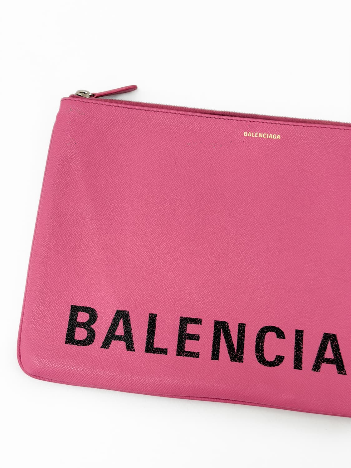 발렌시아가 에브리데이 로고 프린트 레더 클러치 L 상품이미지2
