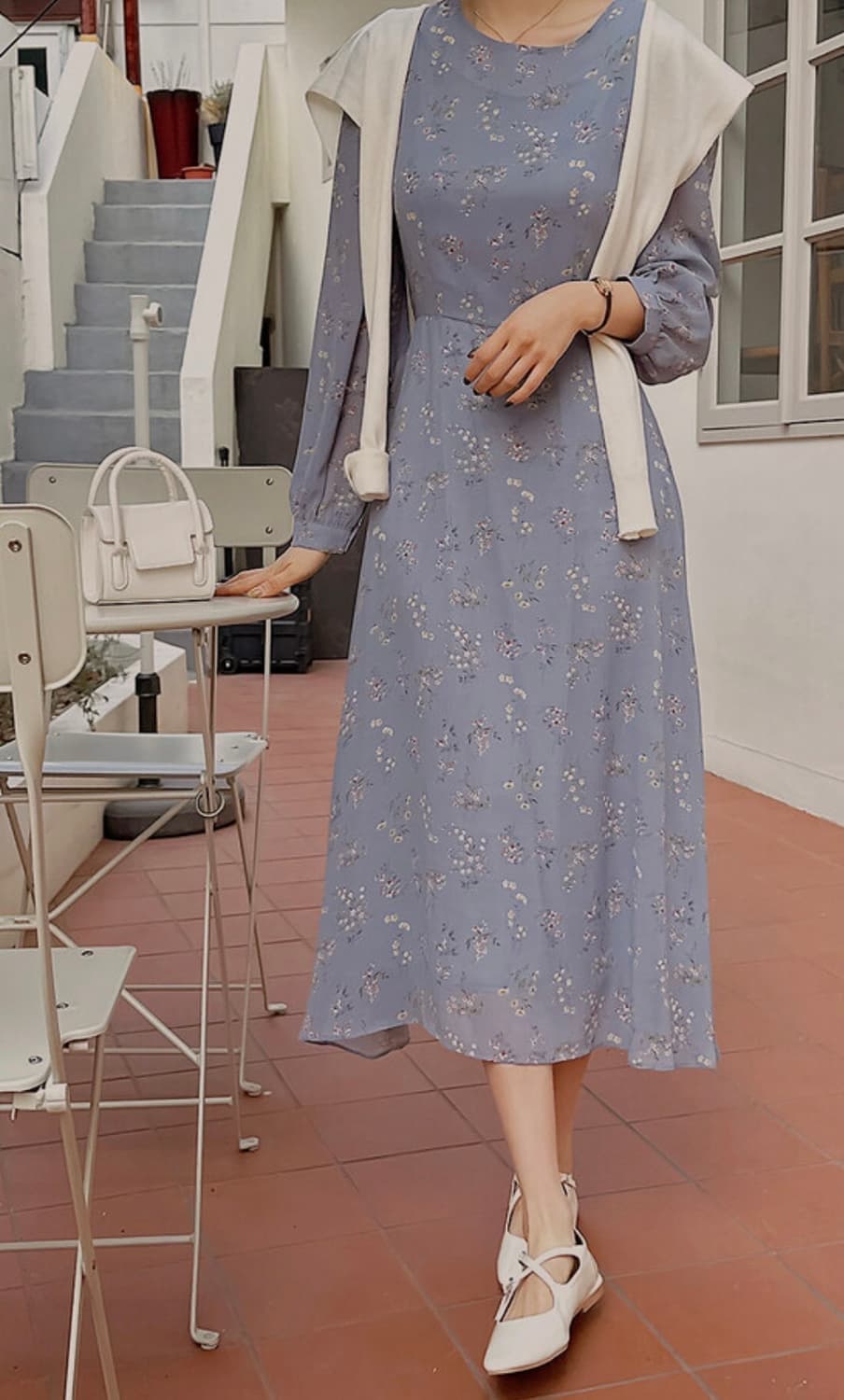 (미개봉, 새상품) 리리앤코 예리 플라워 롱 원피스 긴팔 소라 2사이즈 상품이미지5