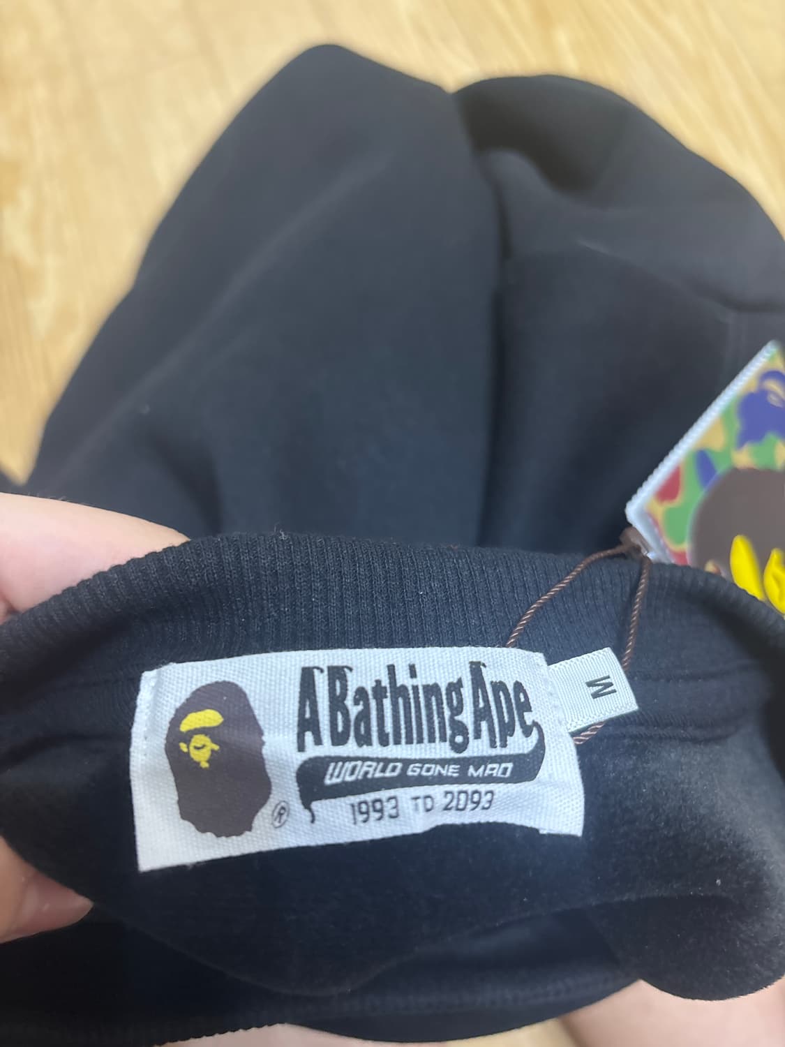 베이프맨투맨 상품이미지2