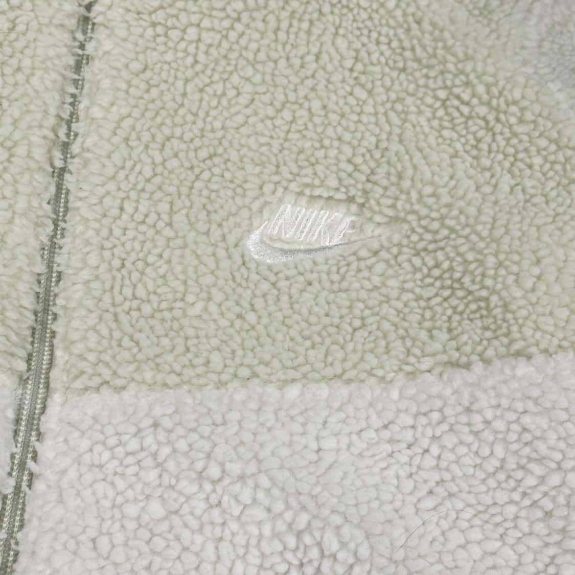 나이키 빅스우시 리버시블 아이보리 후리스 자켓 (L) 상품이미지3