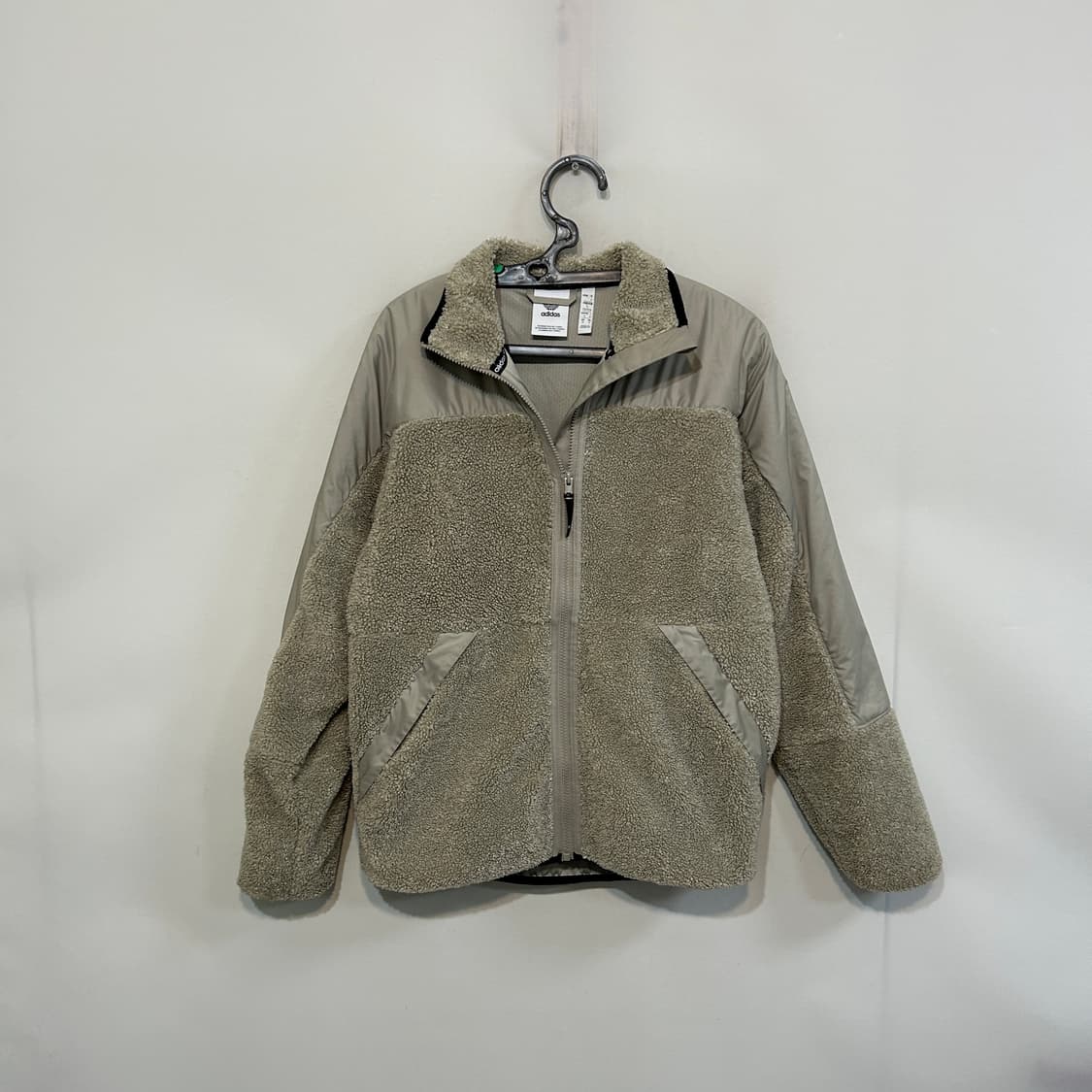 아디다스 남성 뽀글이 후리스 M 상품이미지1