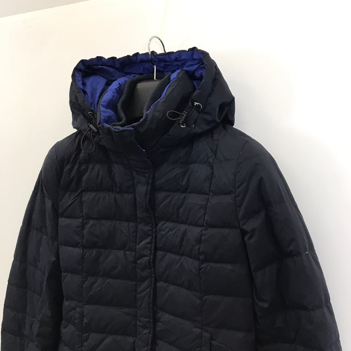 유니클로 x 띠어리 경량후드패딩 [여성M사이즈] 상품이미지2