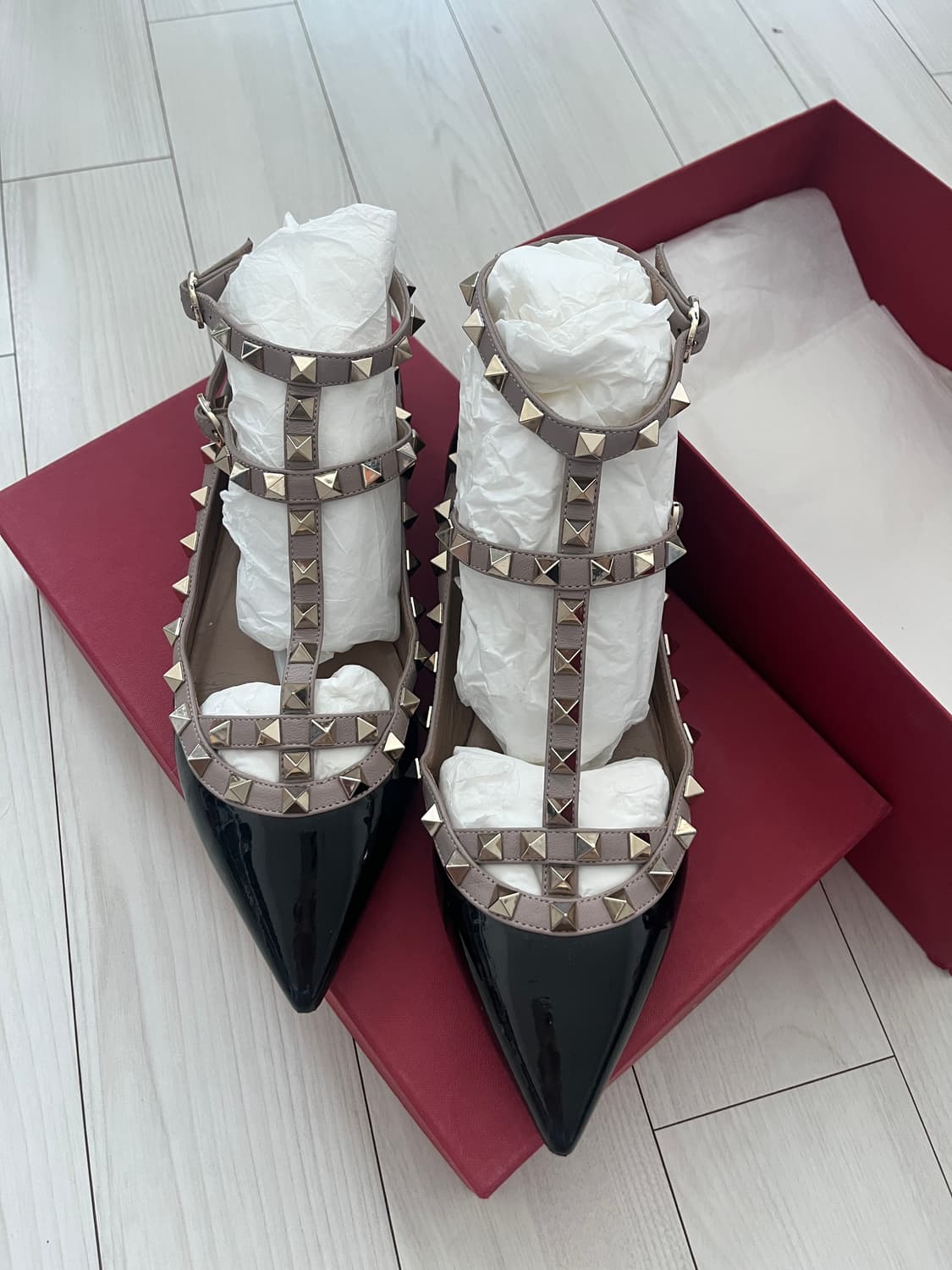 발렌티노 락스터드 메리제인 플랫 슈즈  상품이미지3