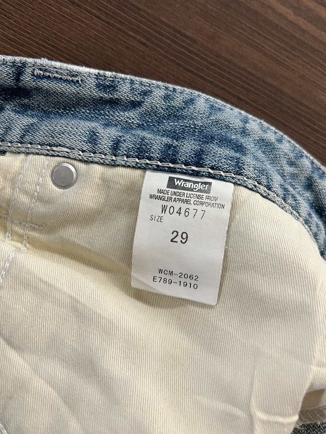 Wrangler 랭글러 부츠컷 나팔핏 연청 데님 팬츠 상품이미지7