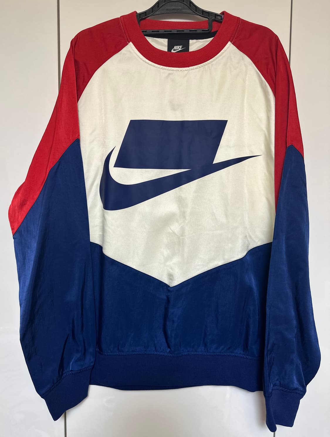 나이키 컬러블록 스우시 맨투맨 상품이미지1