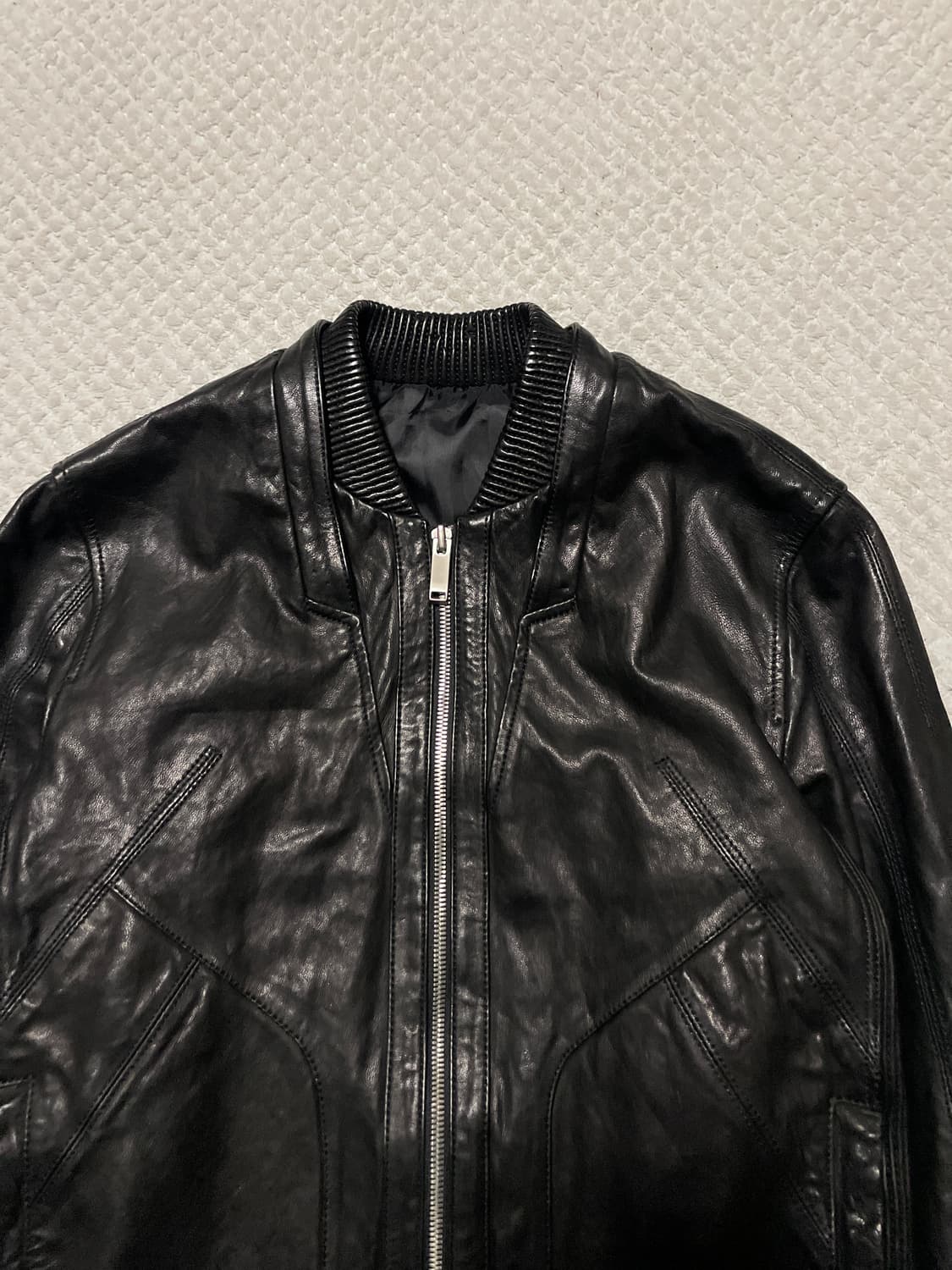 BON 웨스턴 무드 램스킨 양가죽 절개 바이커 레더 자켓 상품이미지4