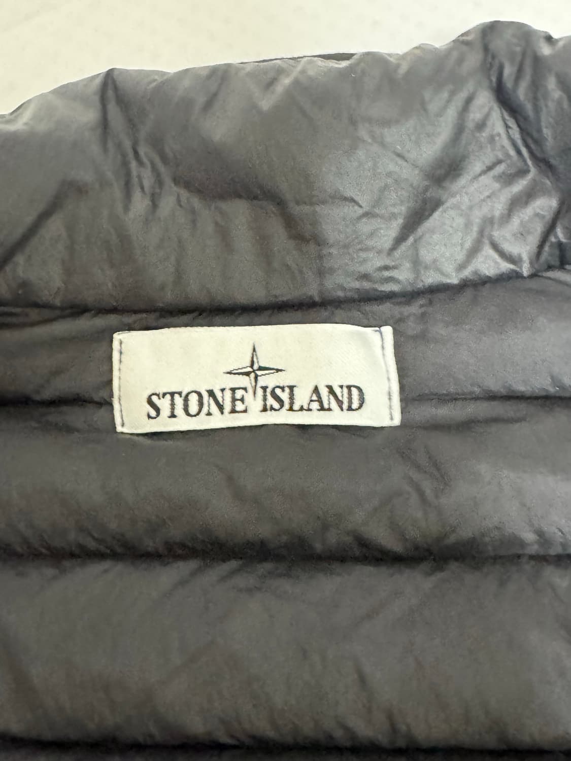 [XL]백화점판 22FW 스톤아일랜드 룸우븐 경량패딩 상품이미지5
