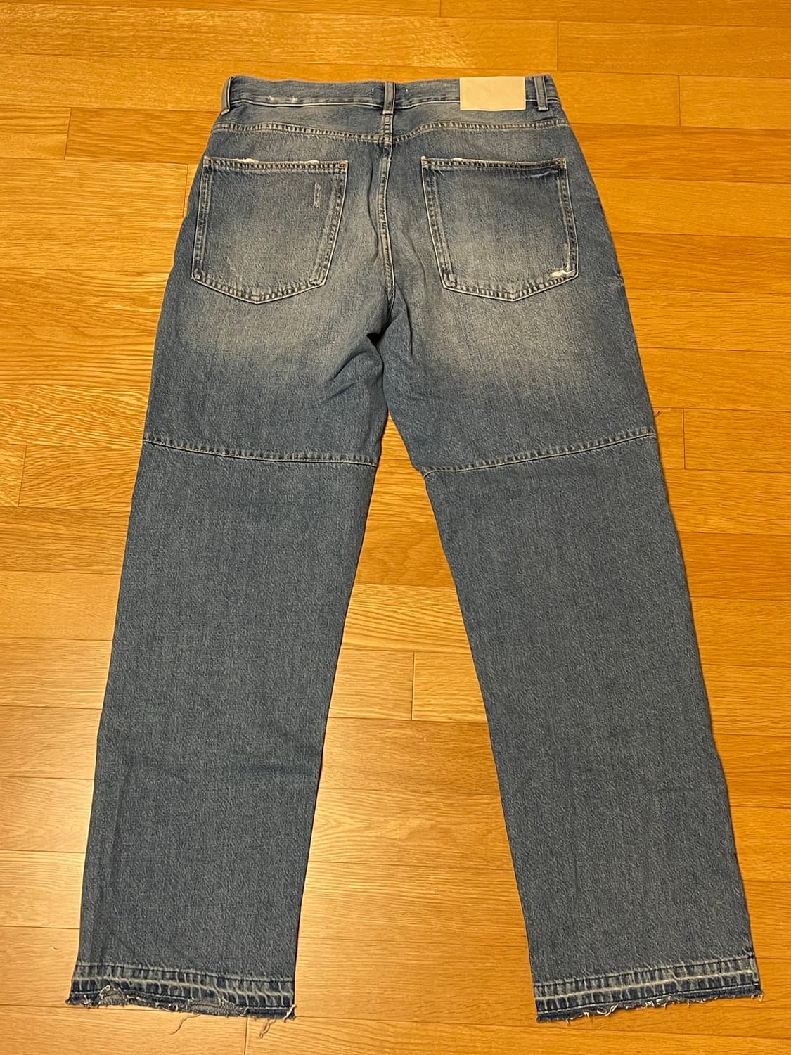 자라 릴렉스핏 리워크 데님 상품이미지4