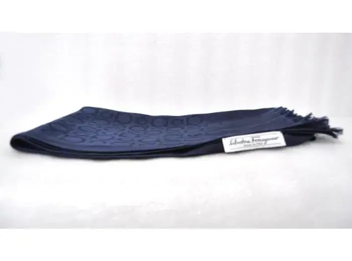 페레가모 간치니패턴양면머플러(정품) 상품이미지1