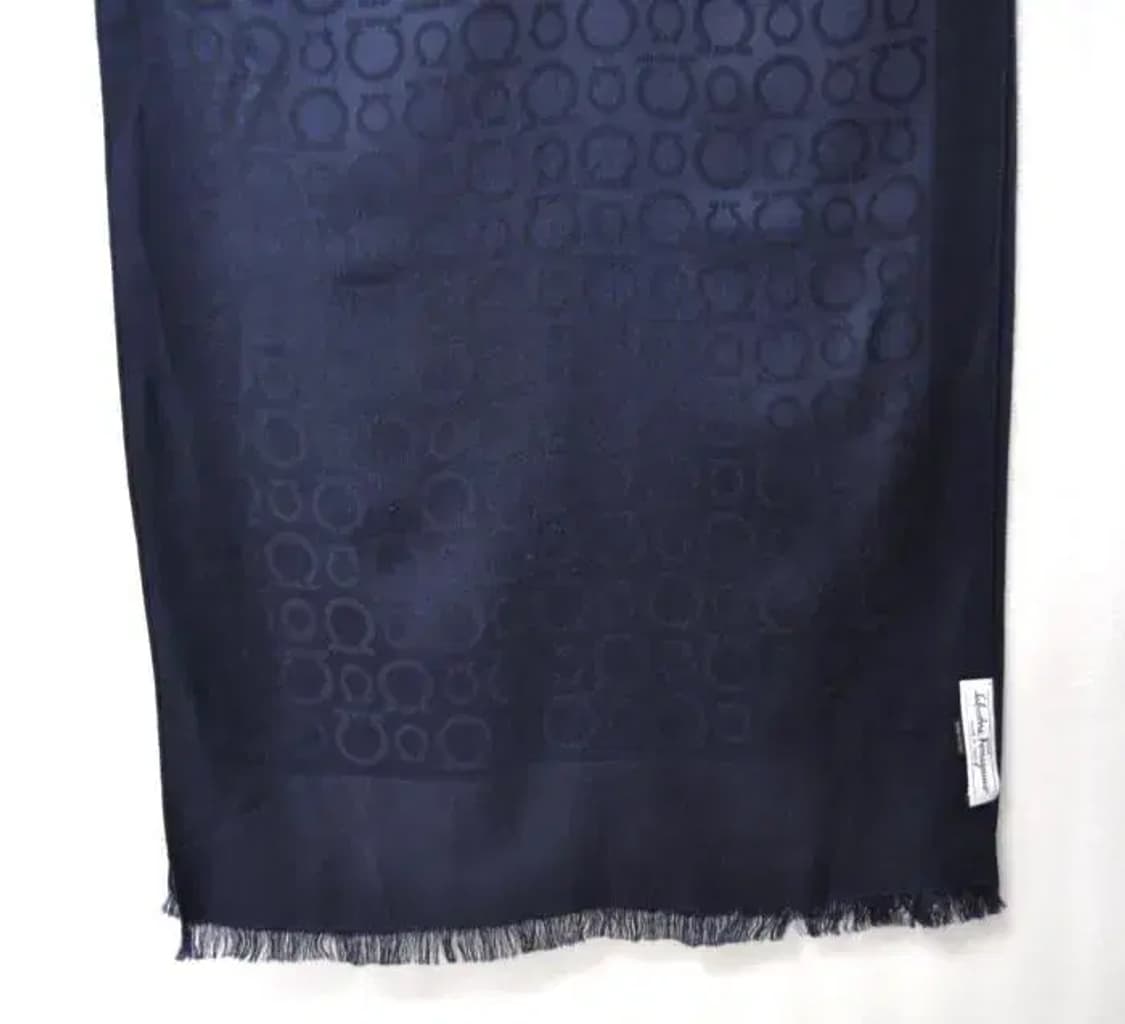 페레가모 간치니패턴양면머플러(정품) 상품이미지4