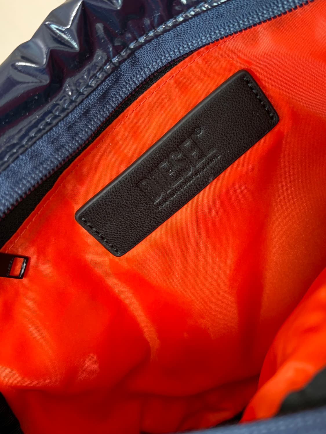 디젤 크로스백 상품이미지2