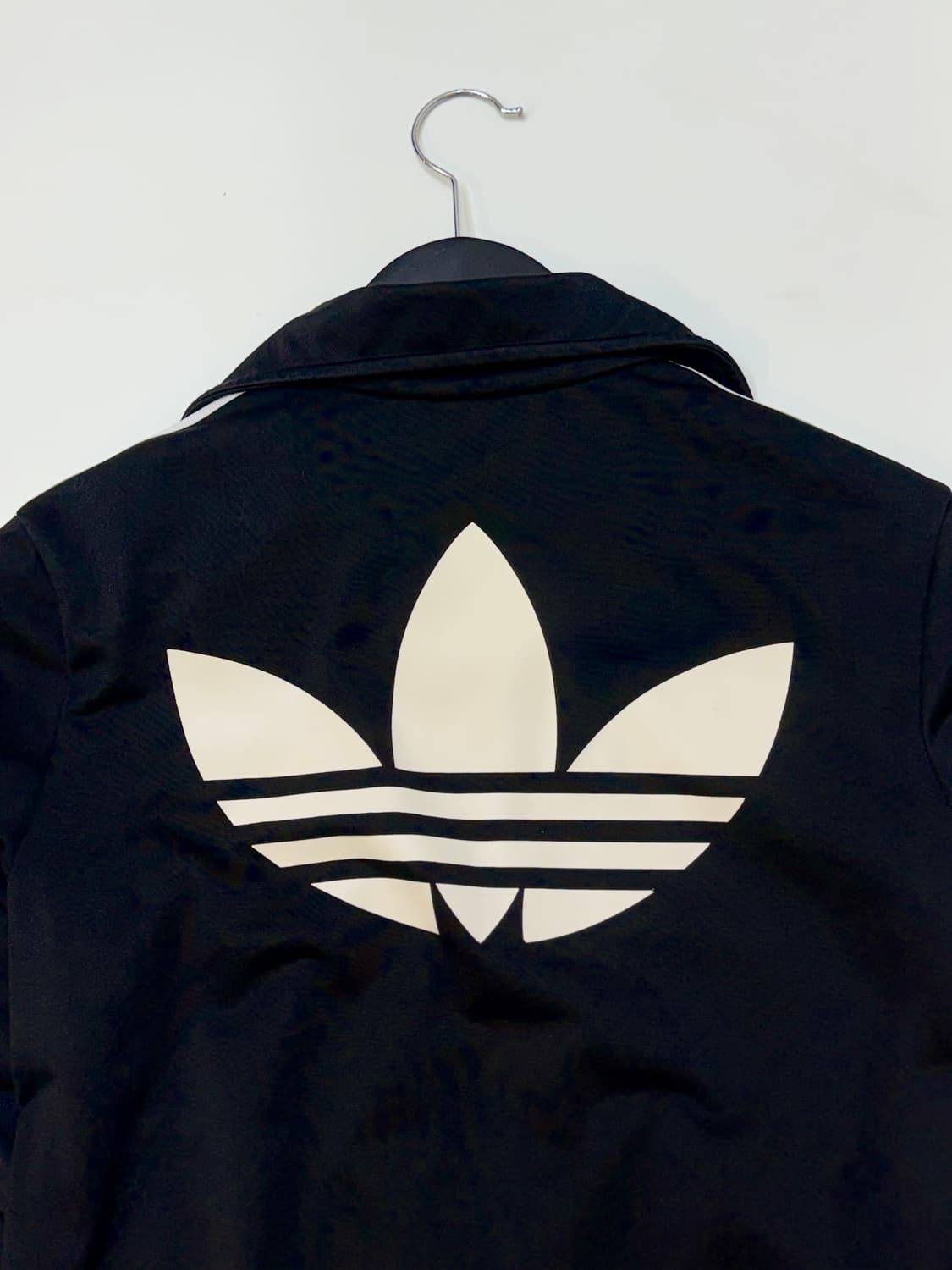 Adidas 아디다스 오리지널스 블랙컬러 후면 빅로고 트랙탑 자켓 상품이미지5