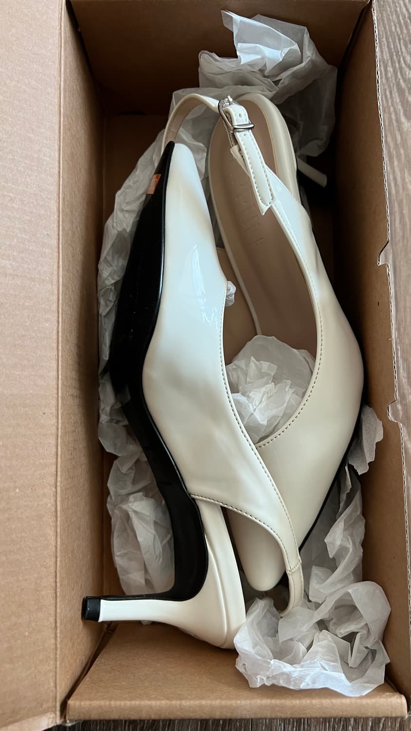 [새상품] 사뿐 로일즈 슬링백 스틸레토 6cm 220 상품이미지1