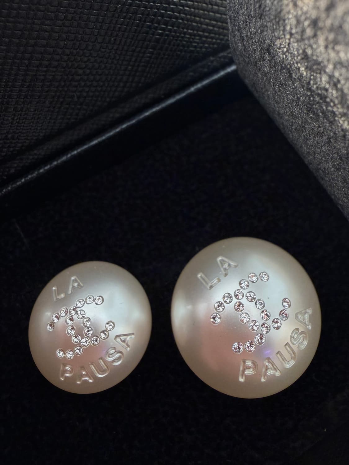 2019c / 샤넬 정품 버튼 리싸이클 이어링 상품이미지4