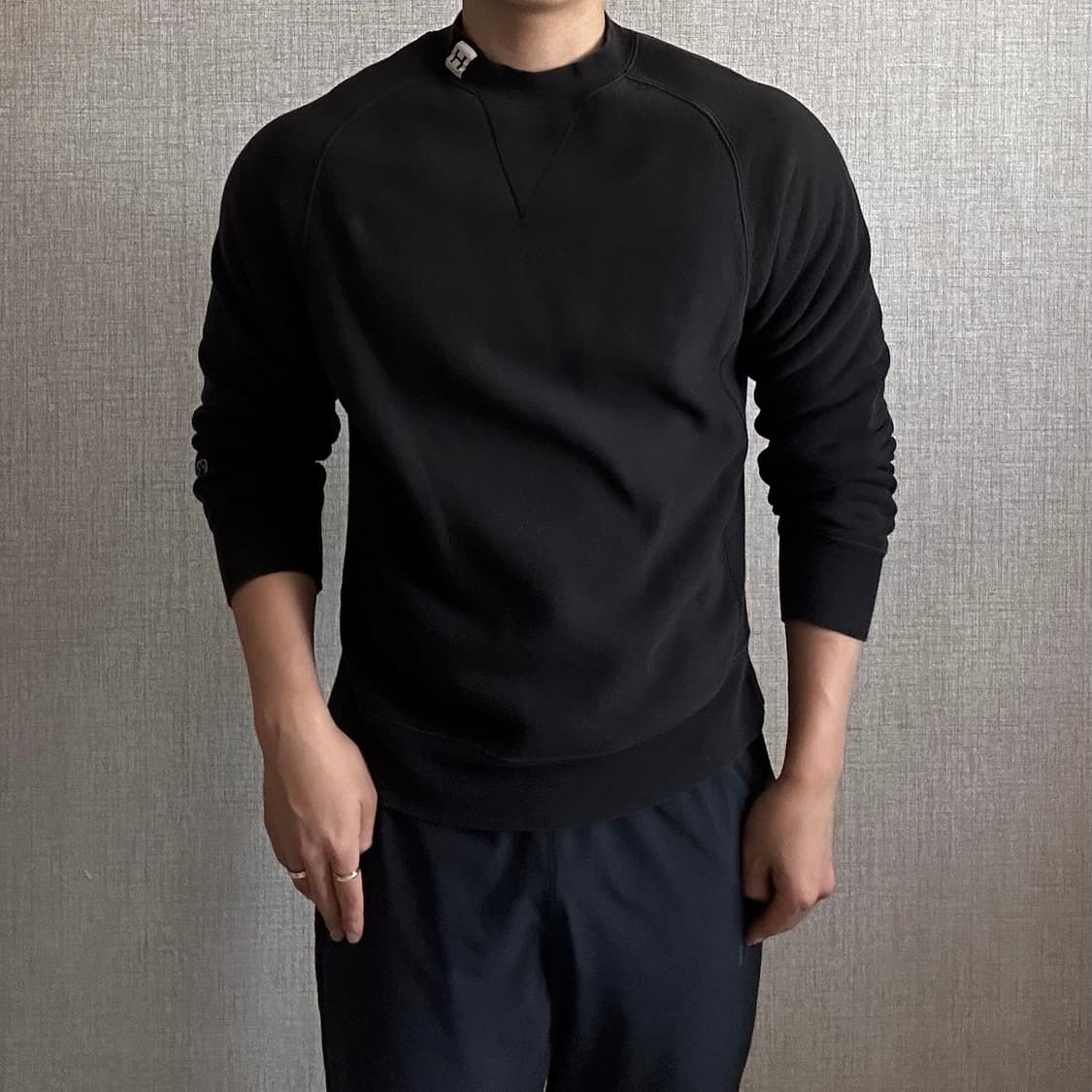 헤리티지플로스 넥 로고 스웻셔츠 상품이미지3