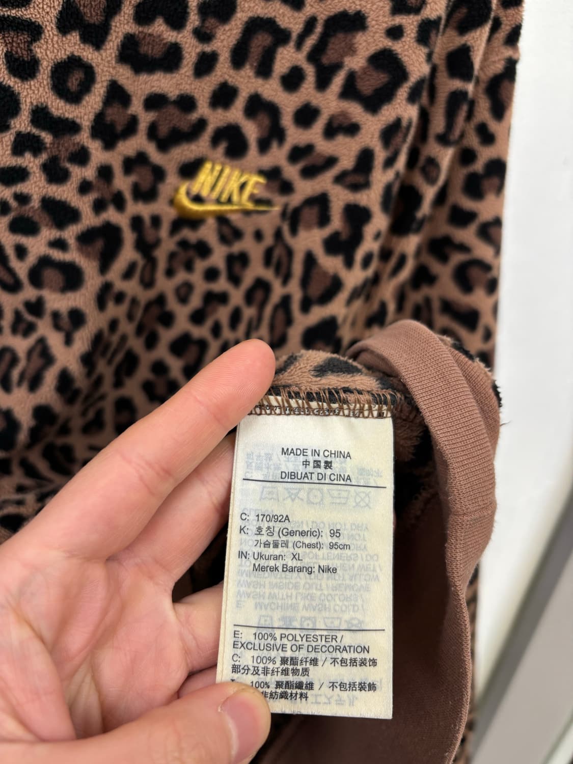 나이키 레오파드 우먼 후리스 맨투맨 상품이미지6