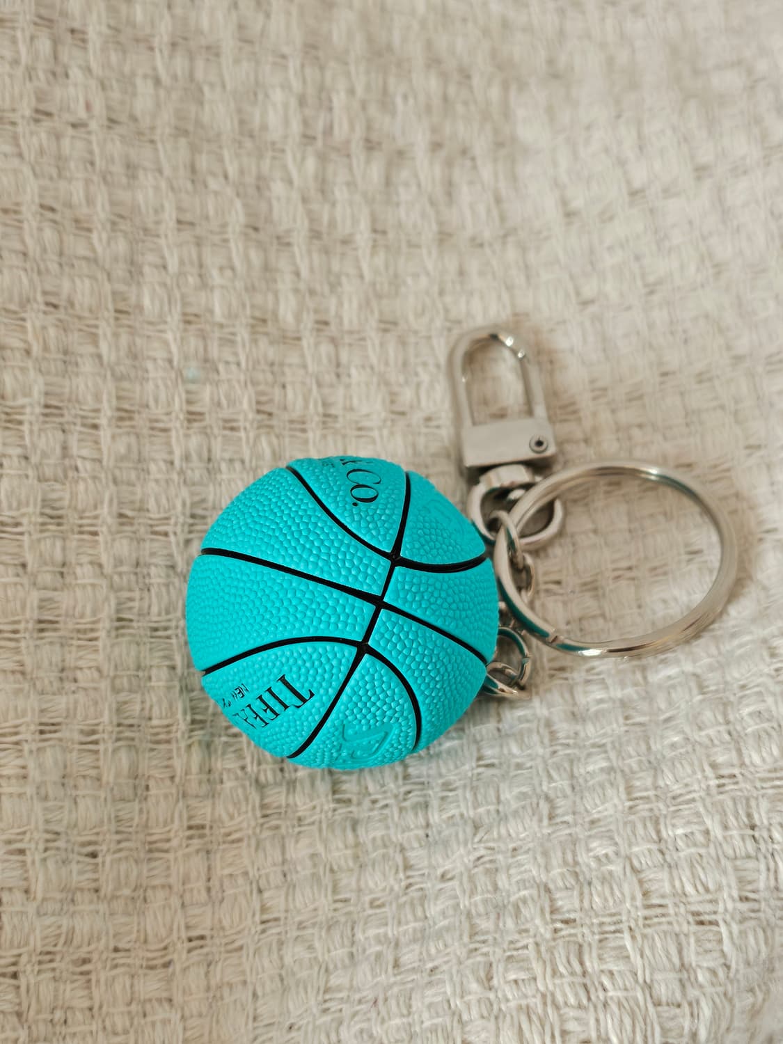 티파니앤코 농구공 키링 상품이미지2