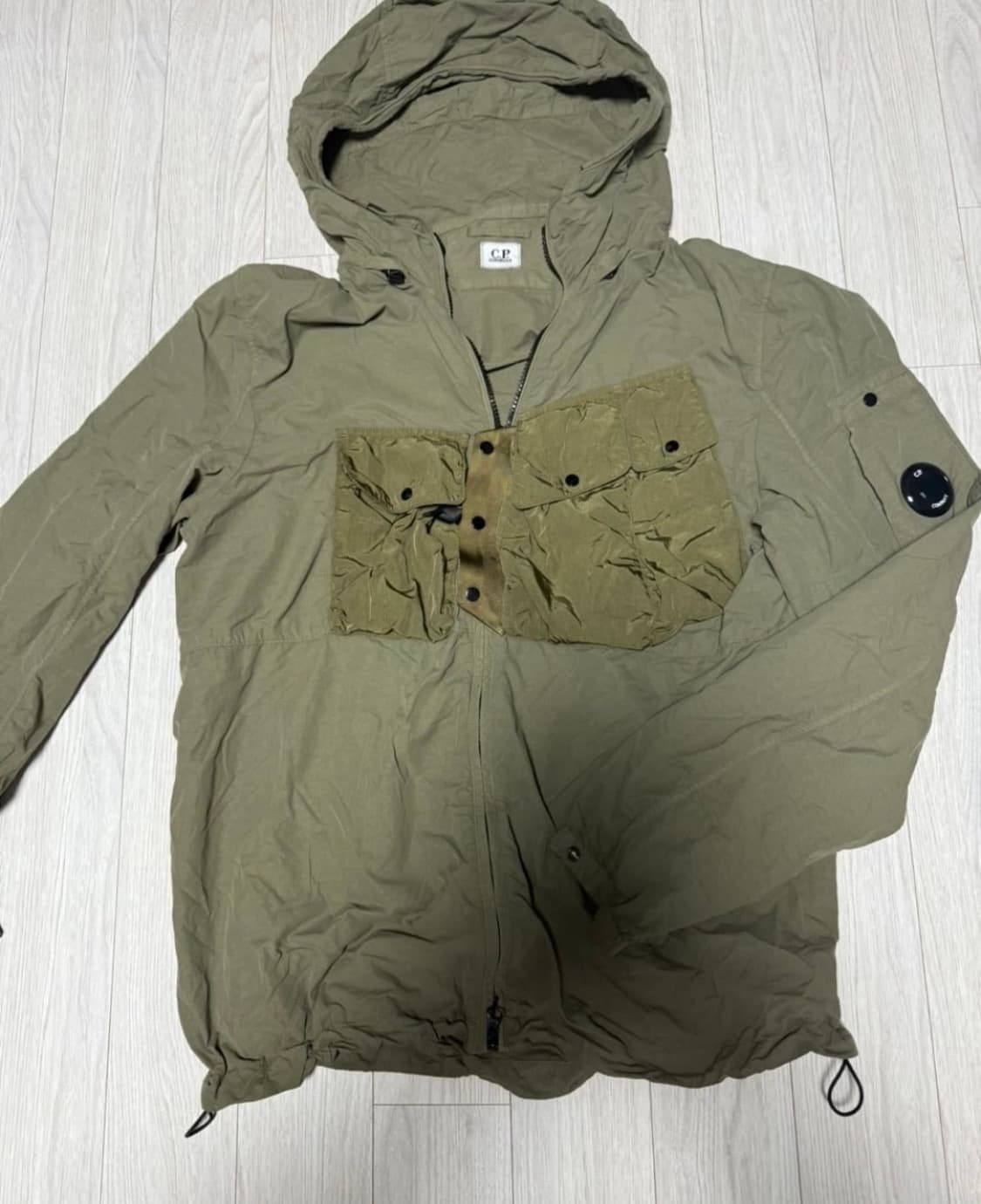 C.P. Company 카키 플랫 후드 자켓 상품이미지1