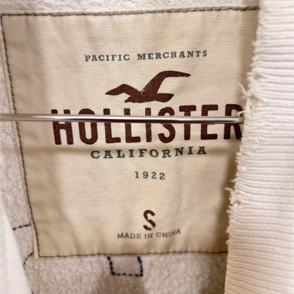 홀리스터 웨이브크루 와펜로고 코튼 저지 상품이미지3